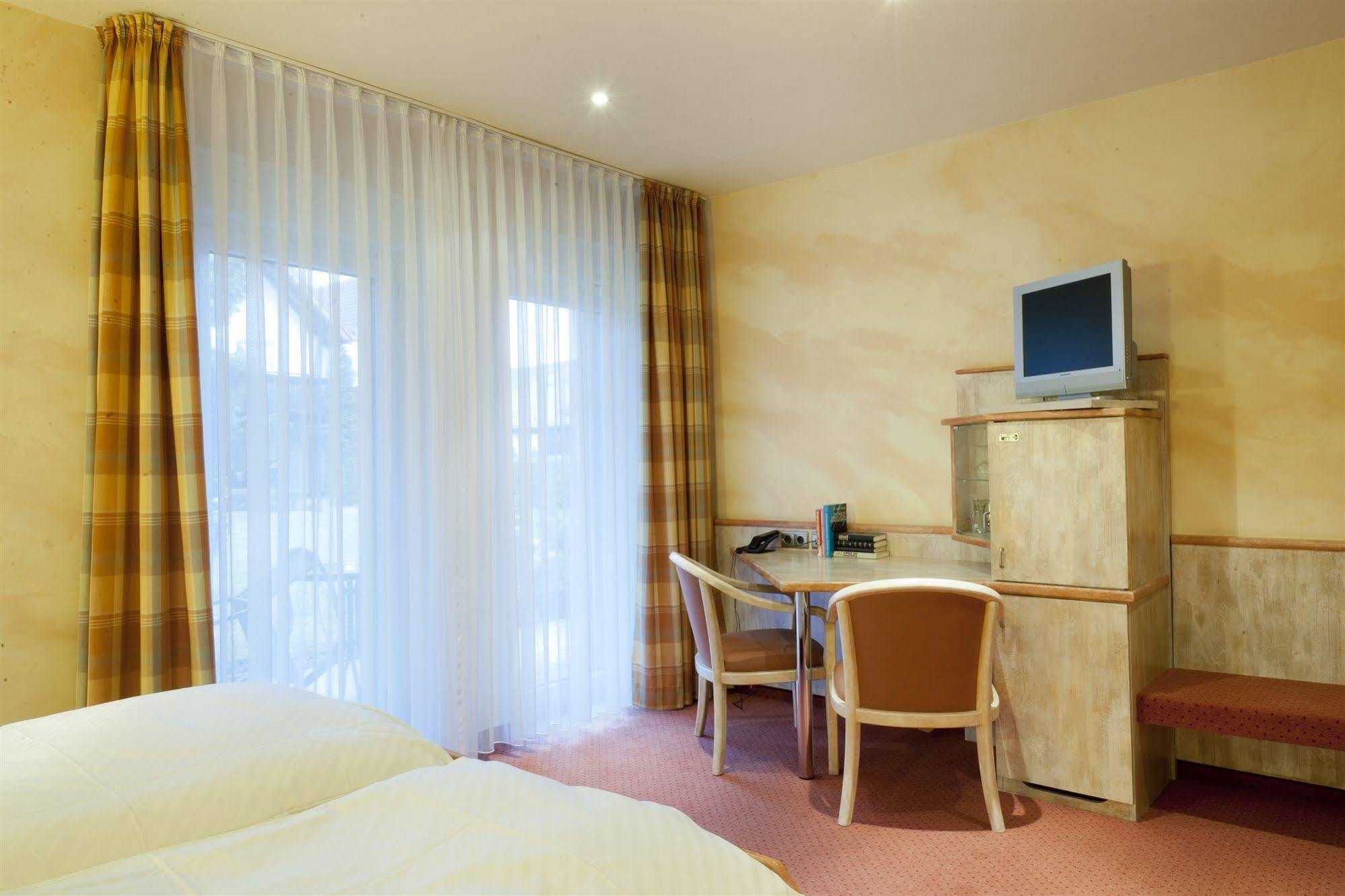 Gutshof Ziegelhuette Otel Edenkoben Dış mekan fotoğraf