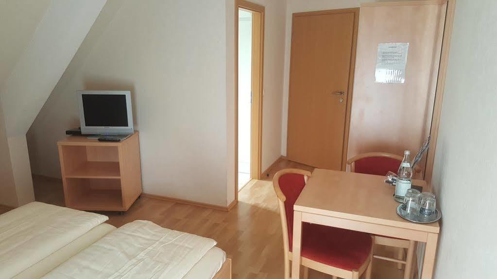 Gutshof Ziegelhuette Otel Edenkoben Dış mekan fotoğraf